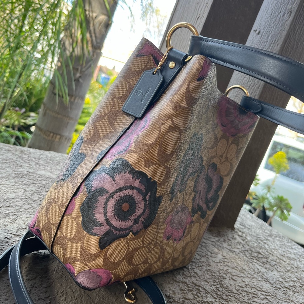 Coach X Kaffe Fassett Town Bucket Floral
Bag   Limited Edition - Picture 5 of 10